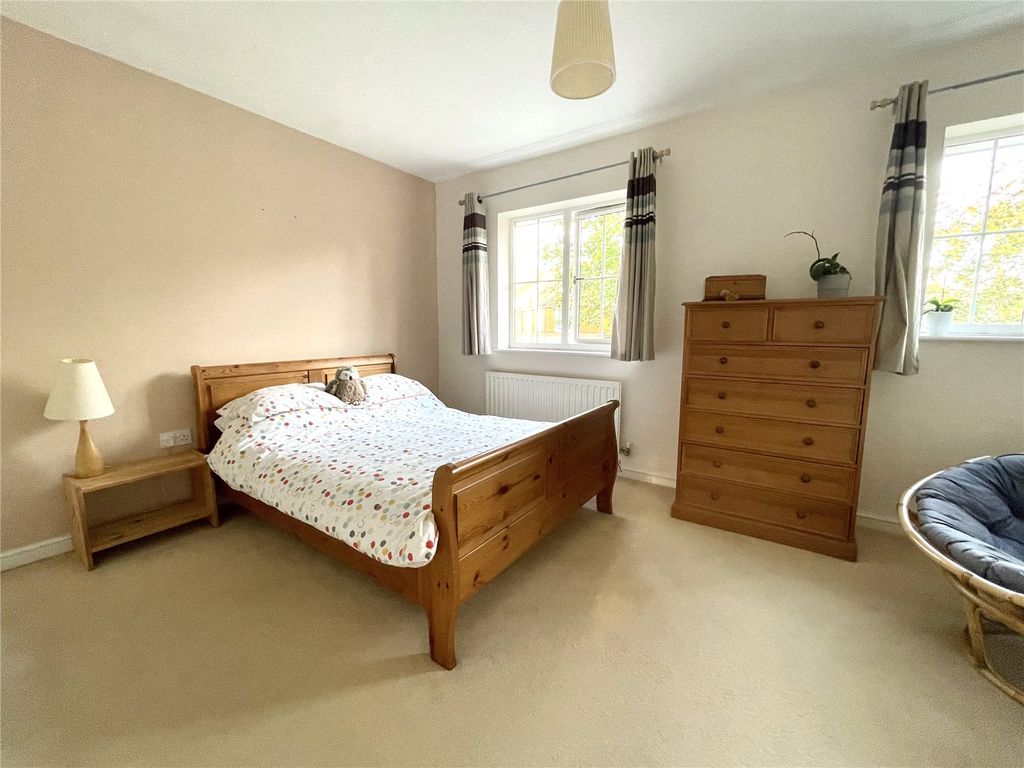 Property photo 2 of 17 Picture No. 14