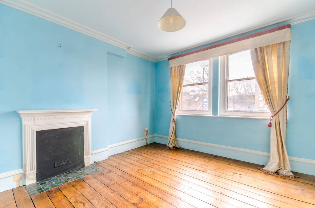 Property photo 1 of 6