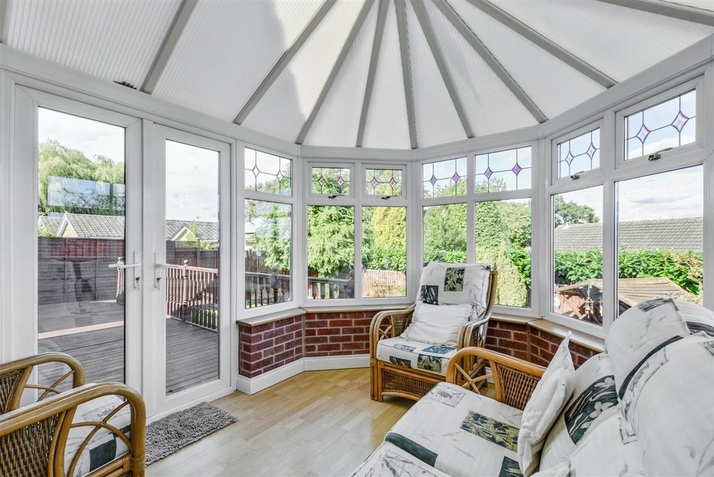 Property photo 3 of 25 Conservatory_1.Jpeg