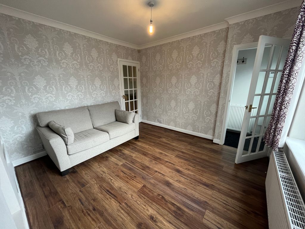 Property photo 3 of 16 Img_2908