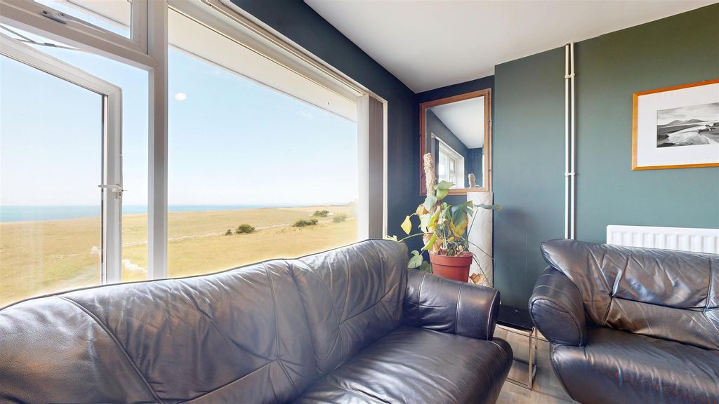 Property photo 2 of 12 54-Savoy-Court-07032025_104449.Jpg