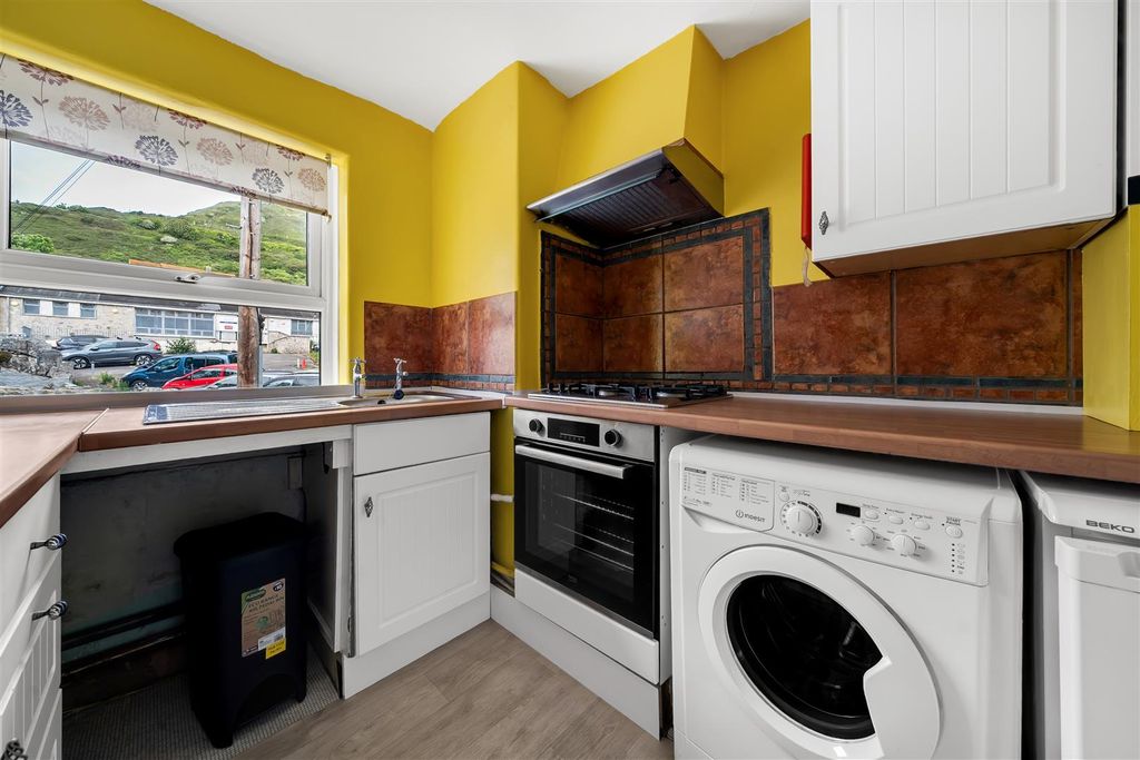 Additional image 13 of 1 bed flat for saleFortuneswell, Portland DT5