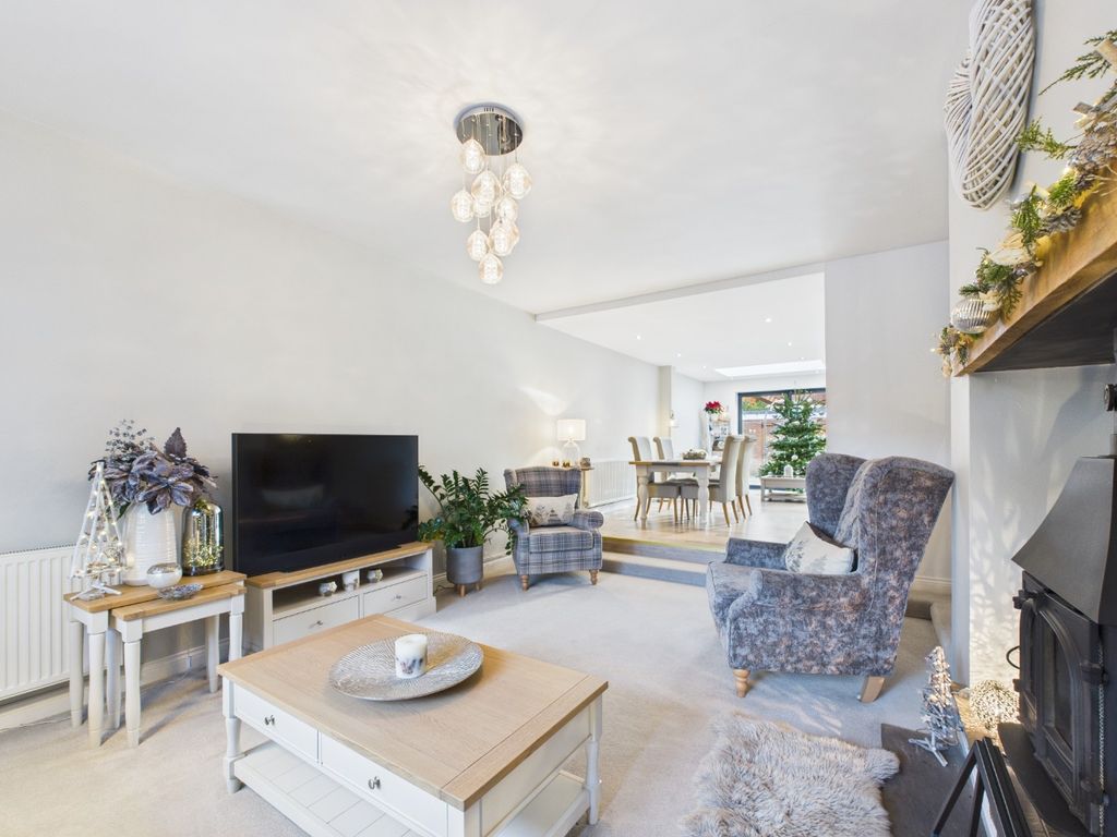 Property photo 3 of 39 4682837