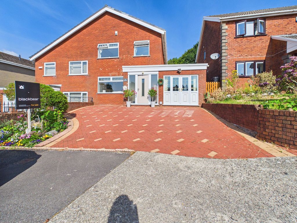 Property photo 1 of 26