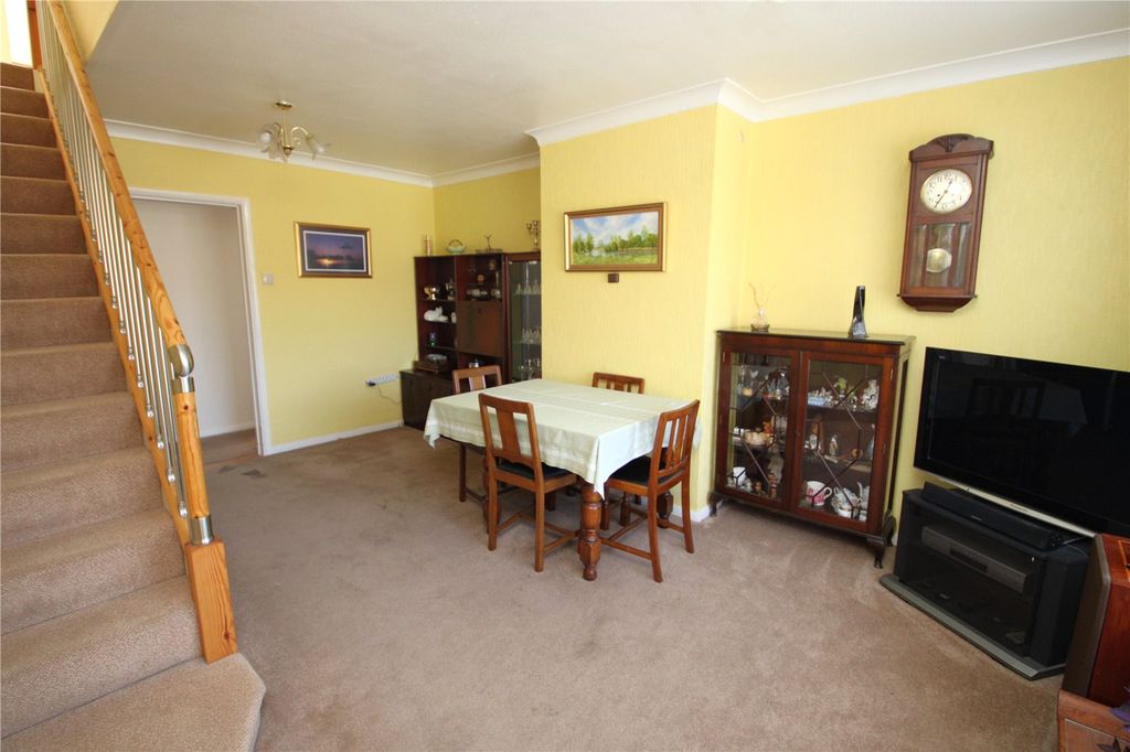 Property photo 2 of 22 Picture No. 11