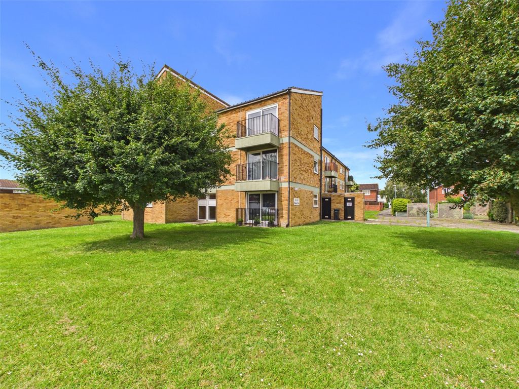 Property photo 1 of 12 Picture No. 02