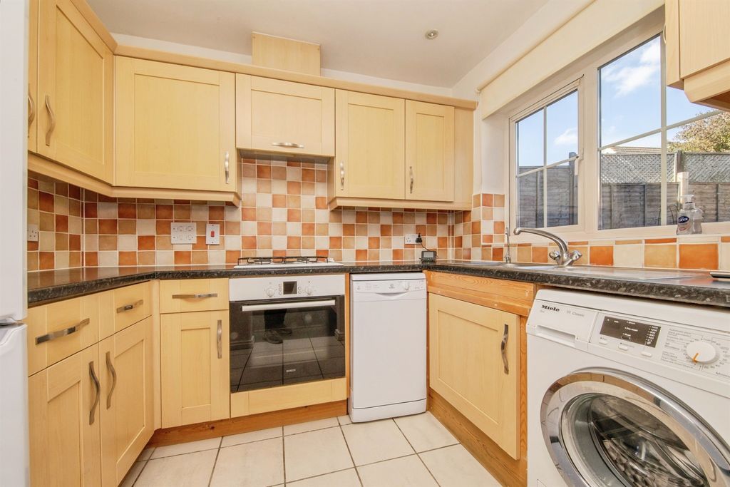 Property photo 3 of 14