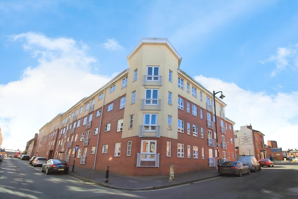 Property photo 1 of 18 A593d8Aa-Front 20Pic