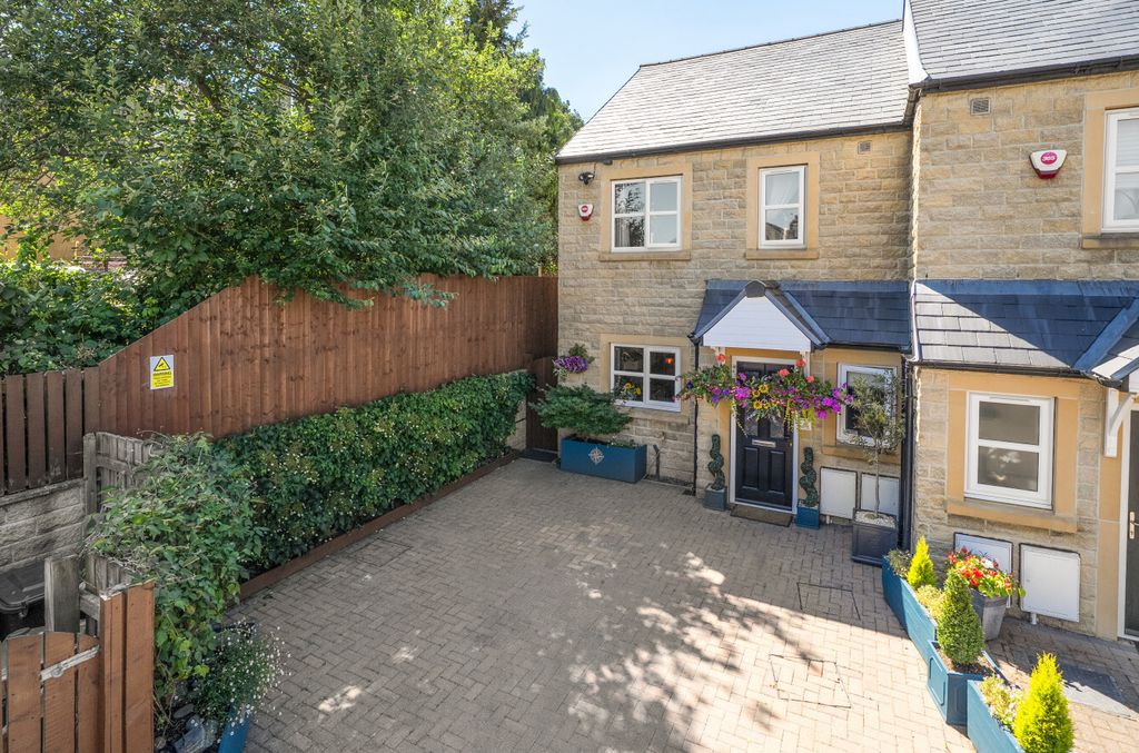 Property photo 1 of 24 1494277-1-6A5500B...