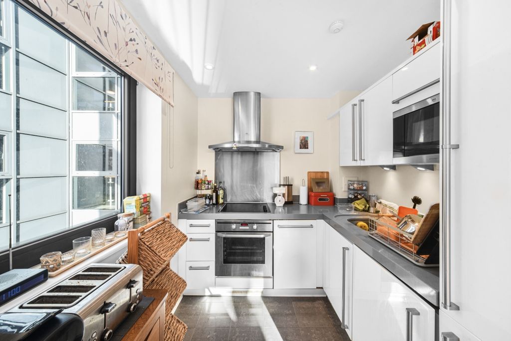 Property photo 2 of 9 Dsc_4171_High