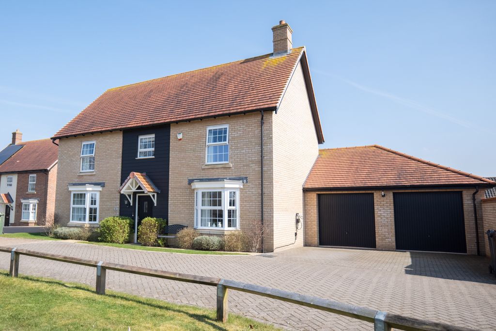 Property photo 2 of 28 Front