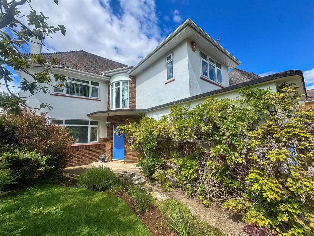 Property photo 1 of 39 Front