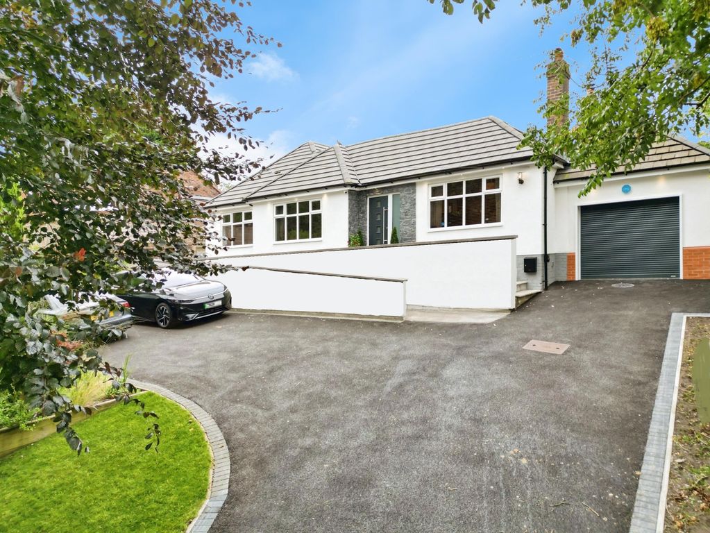 Property photo 1 of 32