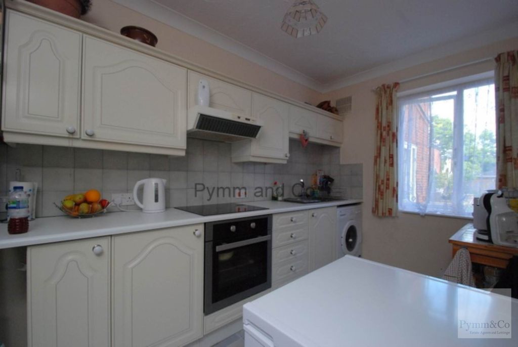 Property photo 3 of 5