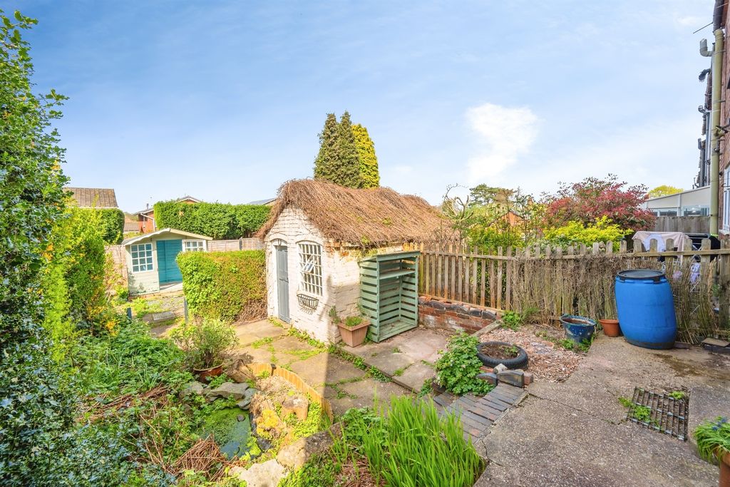 Property photo 2 of 20