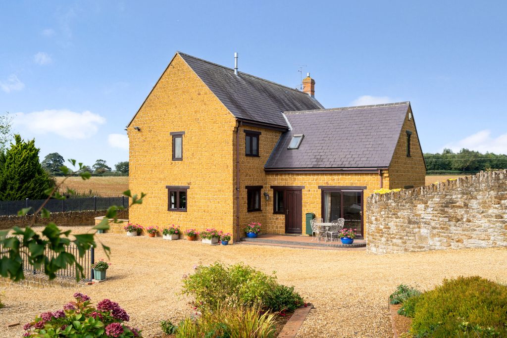 Property photo 1 of 22 Front