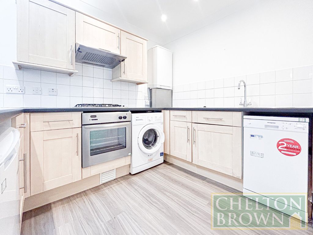 Property photo 2 of 25 Kitchen