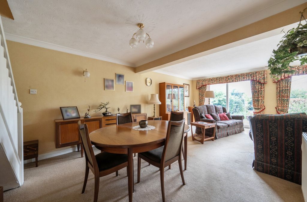 Property photo 3 of 12 15197049