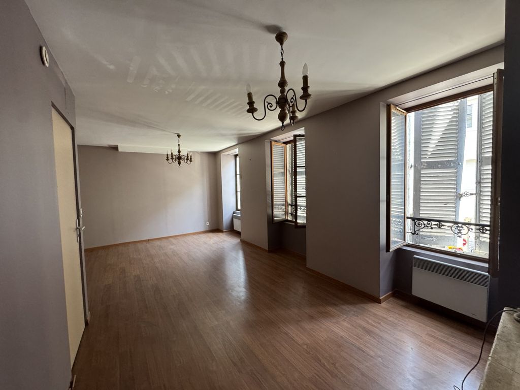 Property photo 2 of 9
