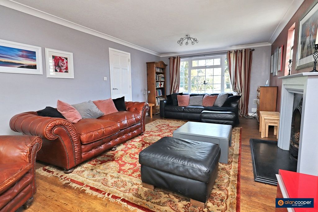 Property photo 3 of 49 4513766