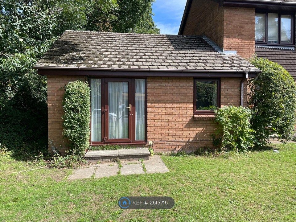 Property photo 2 of 10