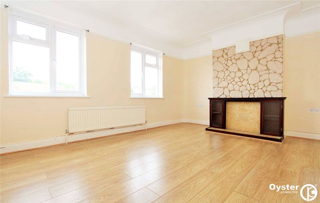 Property photo 1 of 6 Reception