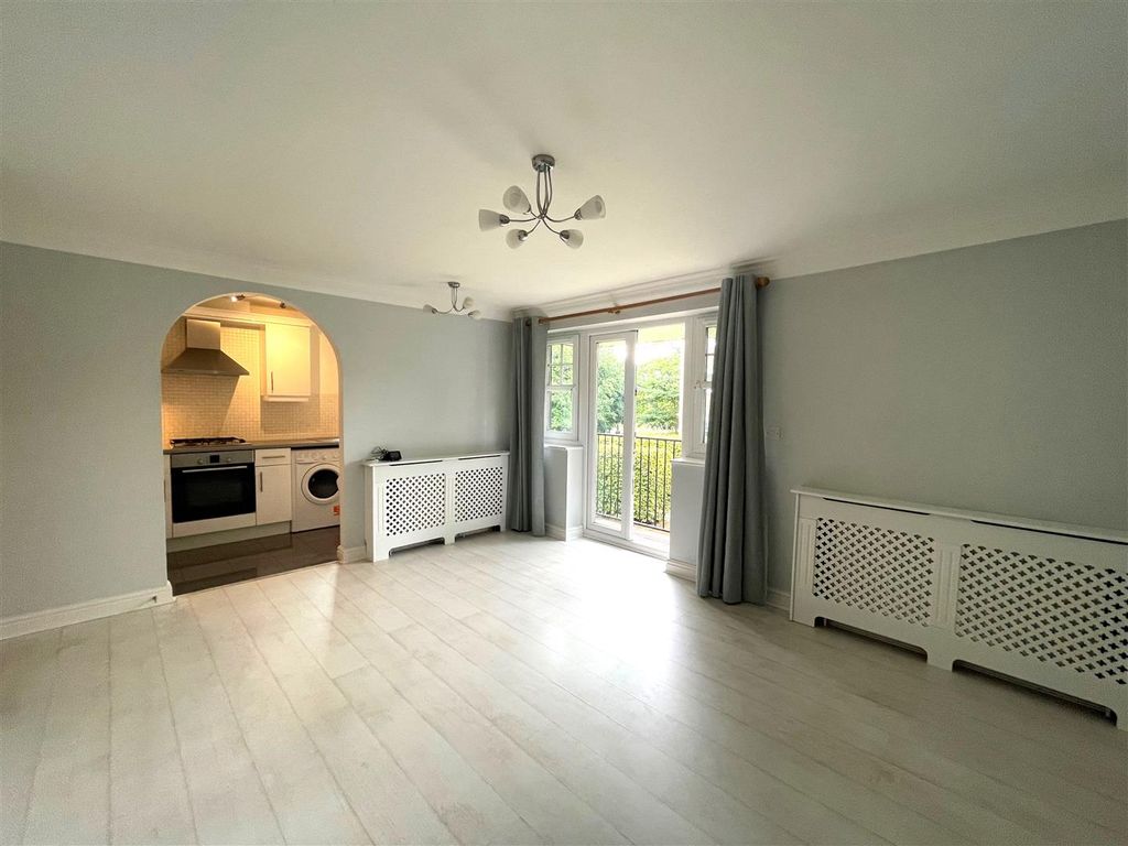 Property photo 2 of 15 8.Jpg