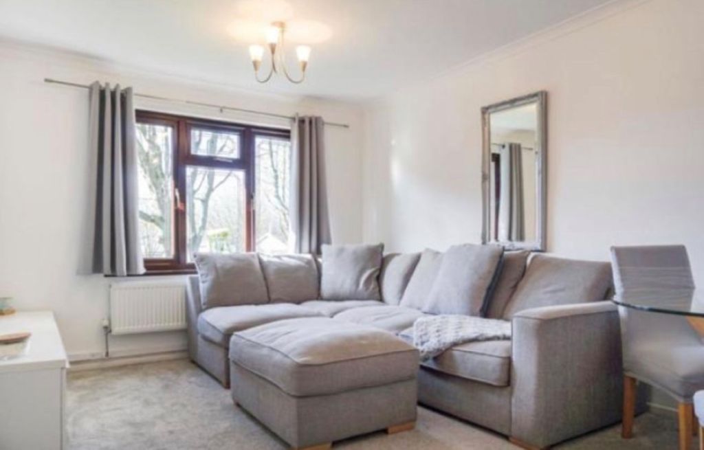 Property photo 2 of 7