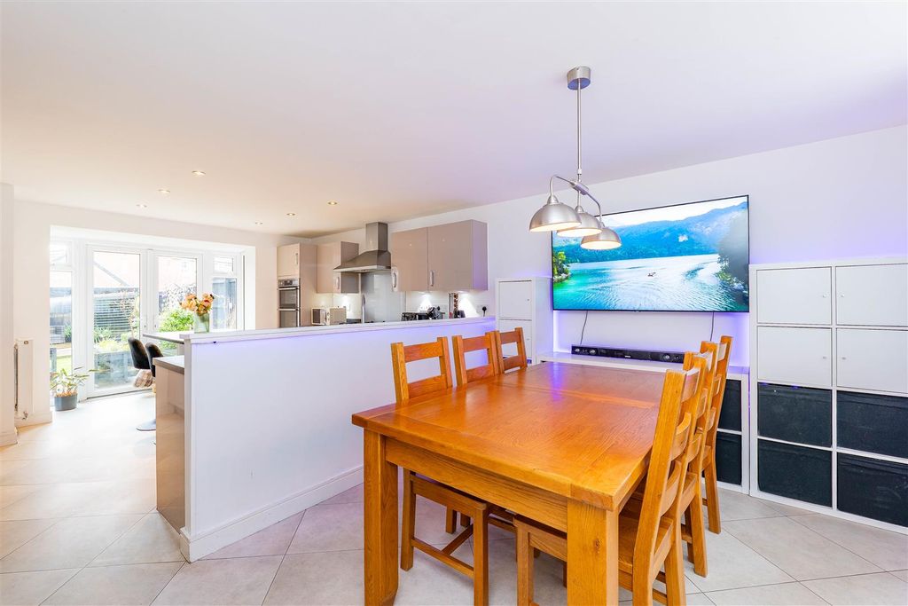 Additional image 7 of 6 bed detached house for saleWhiteleaf Place, Leyland PR25