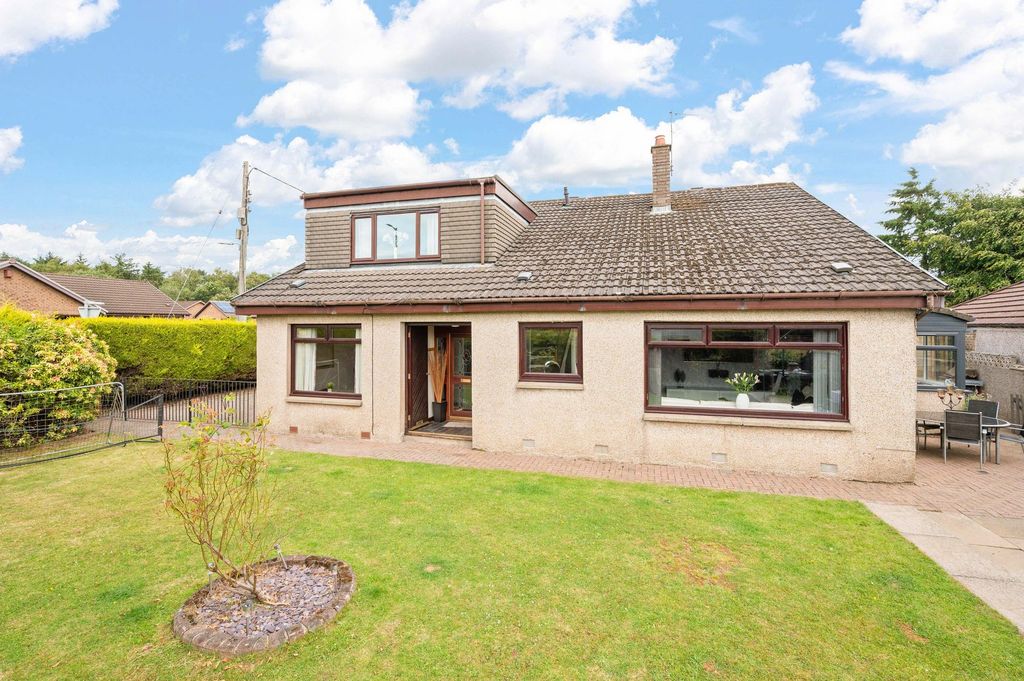 Property photo 1 of 31