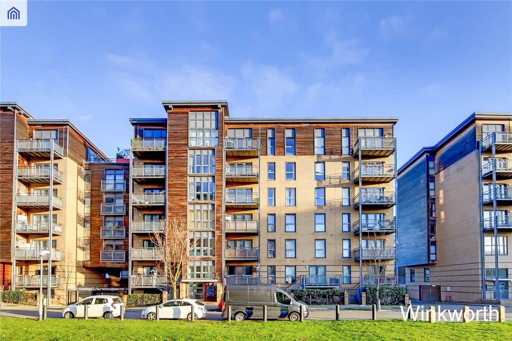 Property photo 3 of 12 Picture No. 01