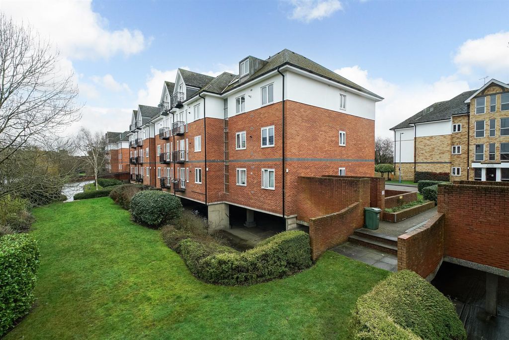 Property photo 1 of 16 36-Worcester-Court-4.Jpg