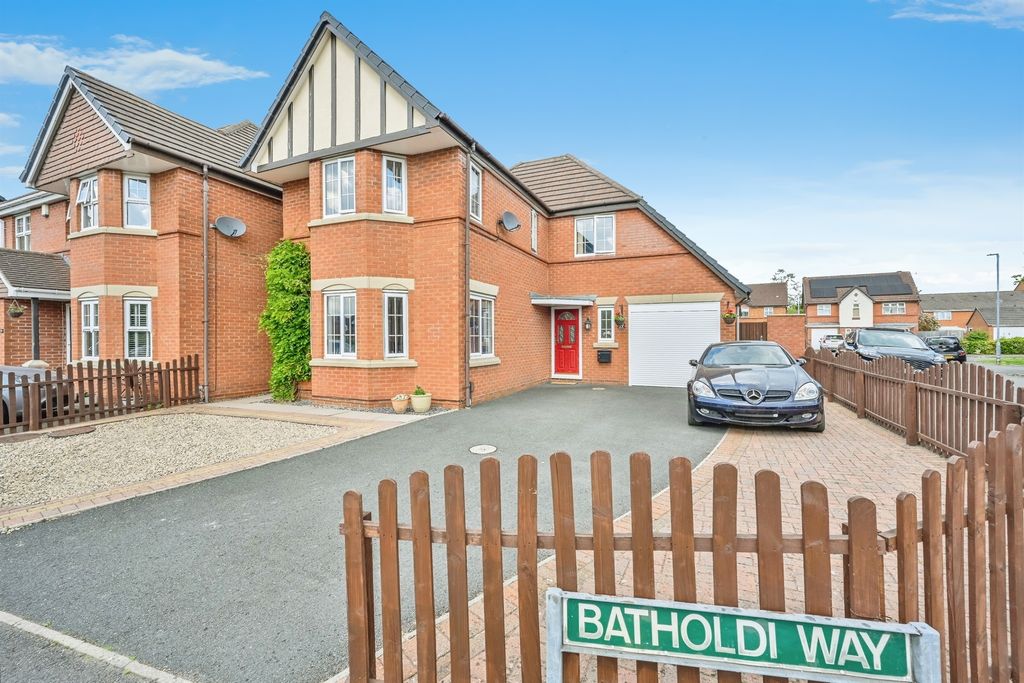 Property photo 1 of 13