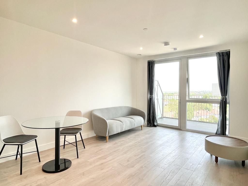 Property photo 3 of 11