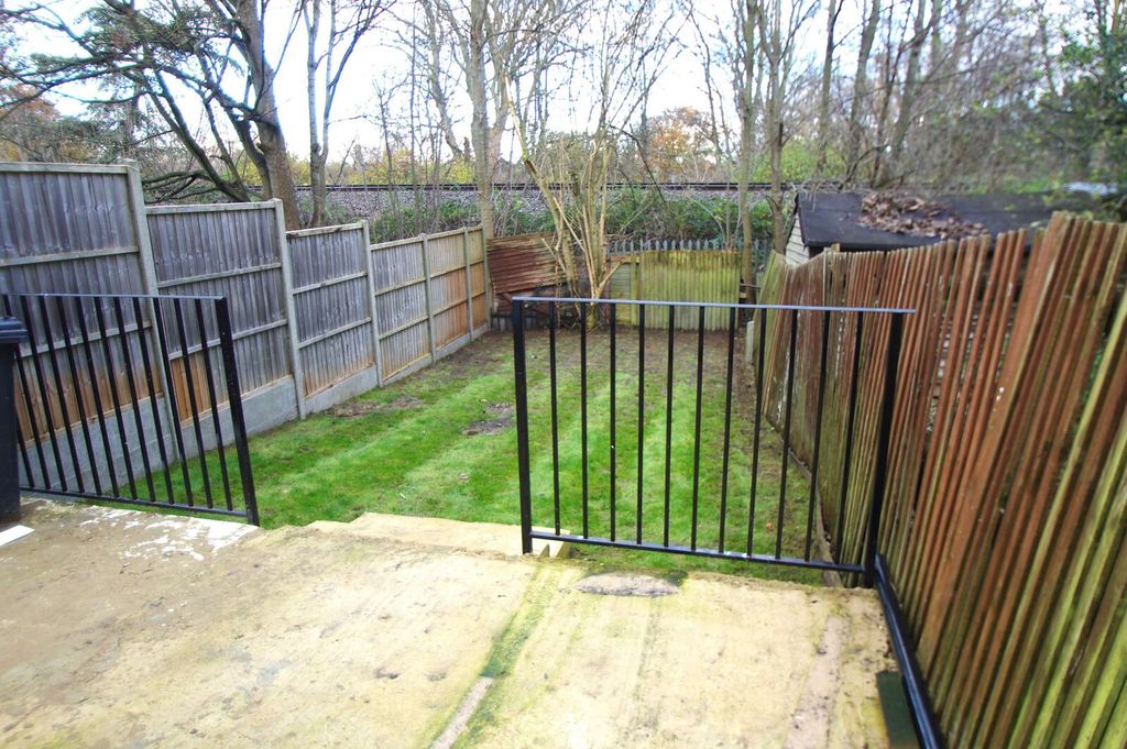 Property photo 3 of 5