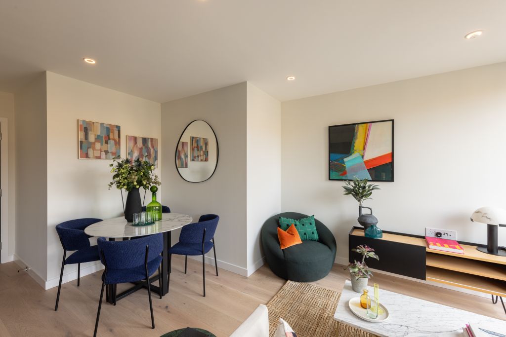 Property photo 2 of 24