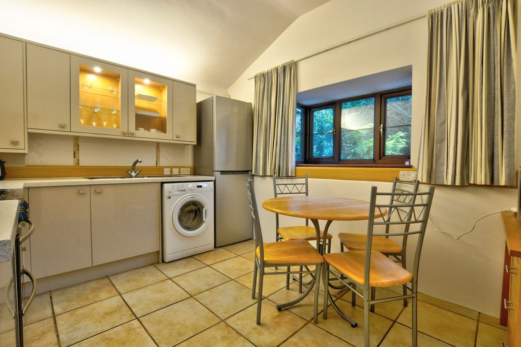 Property photo 2 of 6 4154-Hr-2