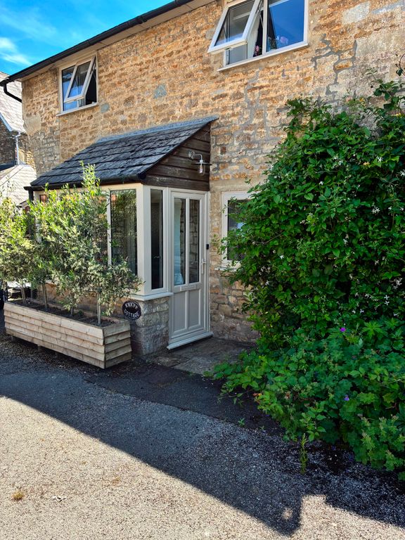 Property photo 3 of 31