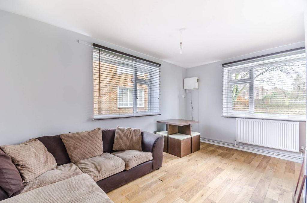 Property photo 1 of 5