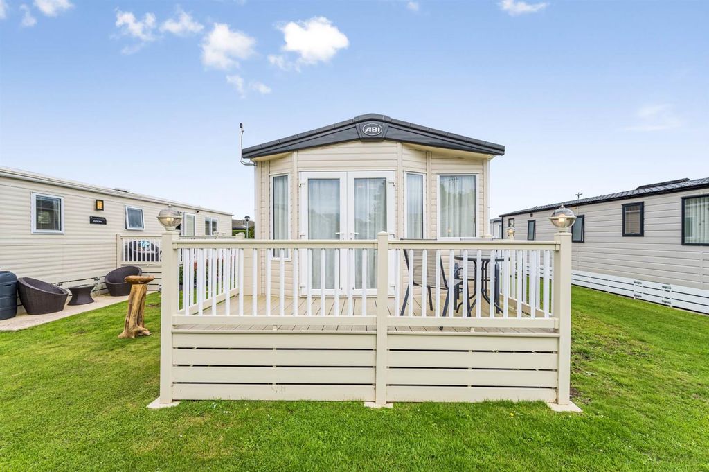 Property photo 2 of 21 594-2.Jpg