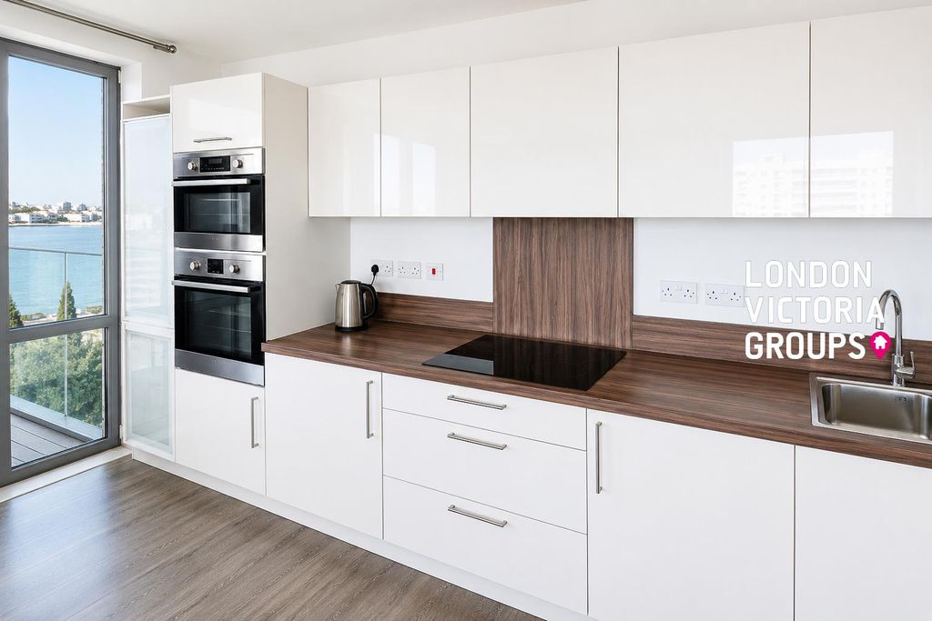 Property photo 3 of 8 1-12414.Jpg
