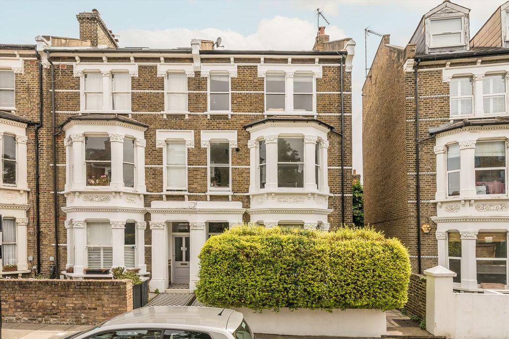 Property photo 1 of 6