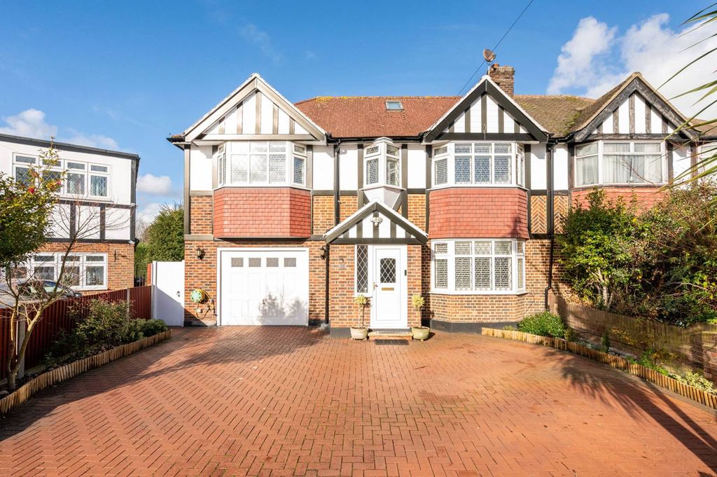 Property photo 1 of 15