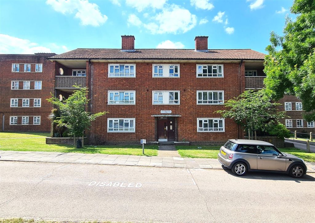 Property photo 1 of 34