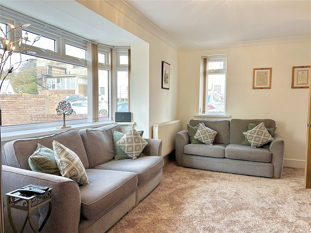 Property photo 3 of 27 Picture No. 48
