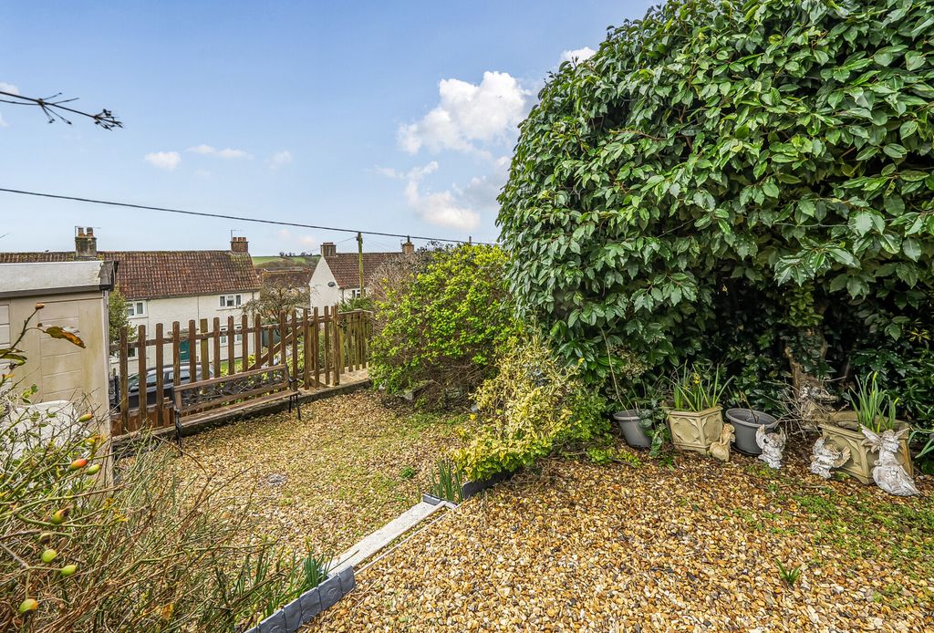 Property photo 2 of 15 1417513-4-699c578...