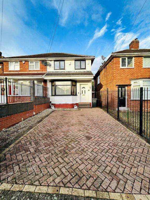 Property photo 2 of 22