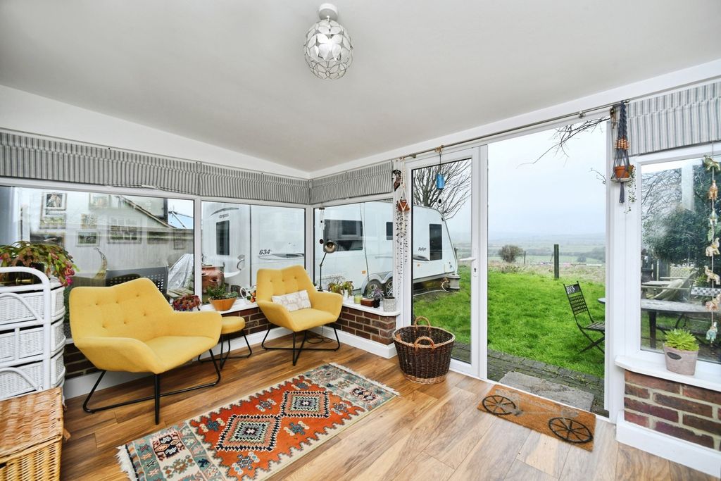 Property photo 3 of 20 Pbox-Img.Jpg