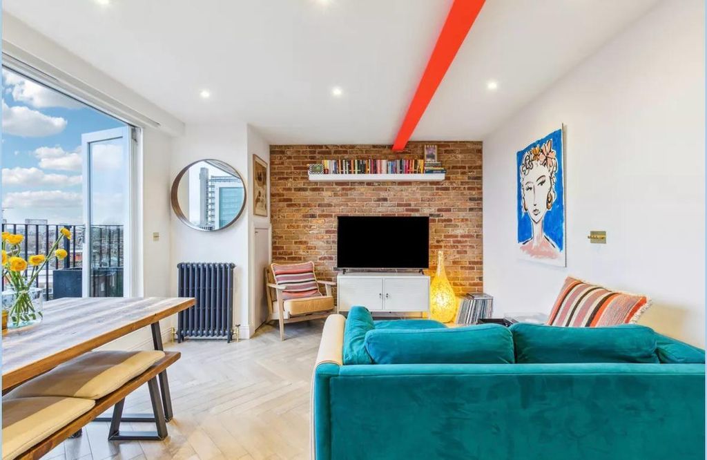 Property photo 3 of 16 Living Room