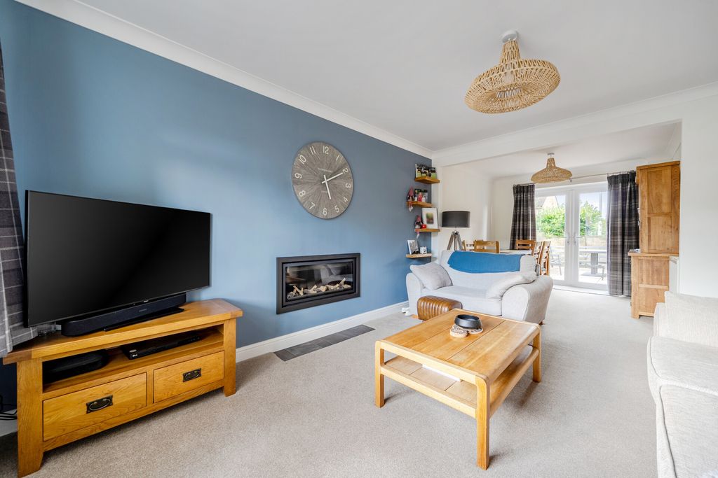 Property photo 2 of 21 1510902-15-1A0258...